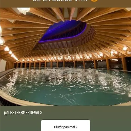 La Dolce Lucie 3*